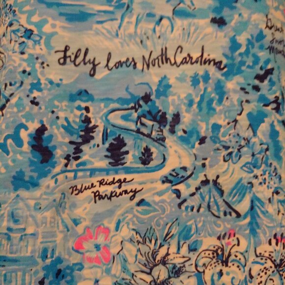 Lilly Pulitzer Etta V-Neck Love North Carolina Coastal Resort Logo Beach - Picture 6 of 12